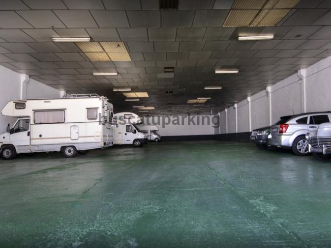 Parking autocaravanas León, Cerrado y seguro