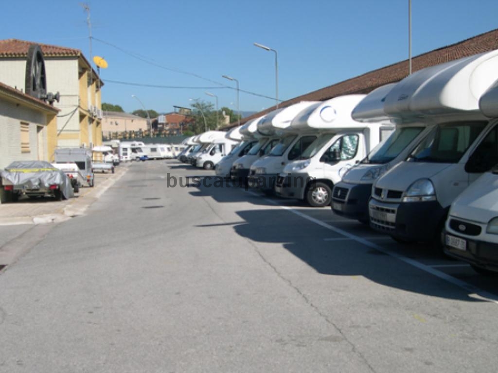 foto del parking Caravaning Park Valles (Lliça de Vall - Barcelona)