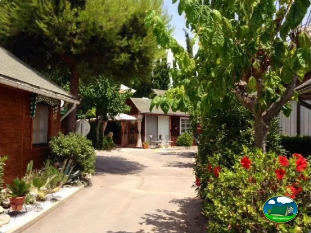 foto del parking Camping Benisol - Plazas vigiladas para caravanas (Benidorm - Alicante)
