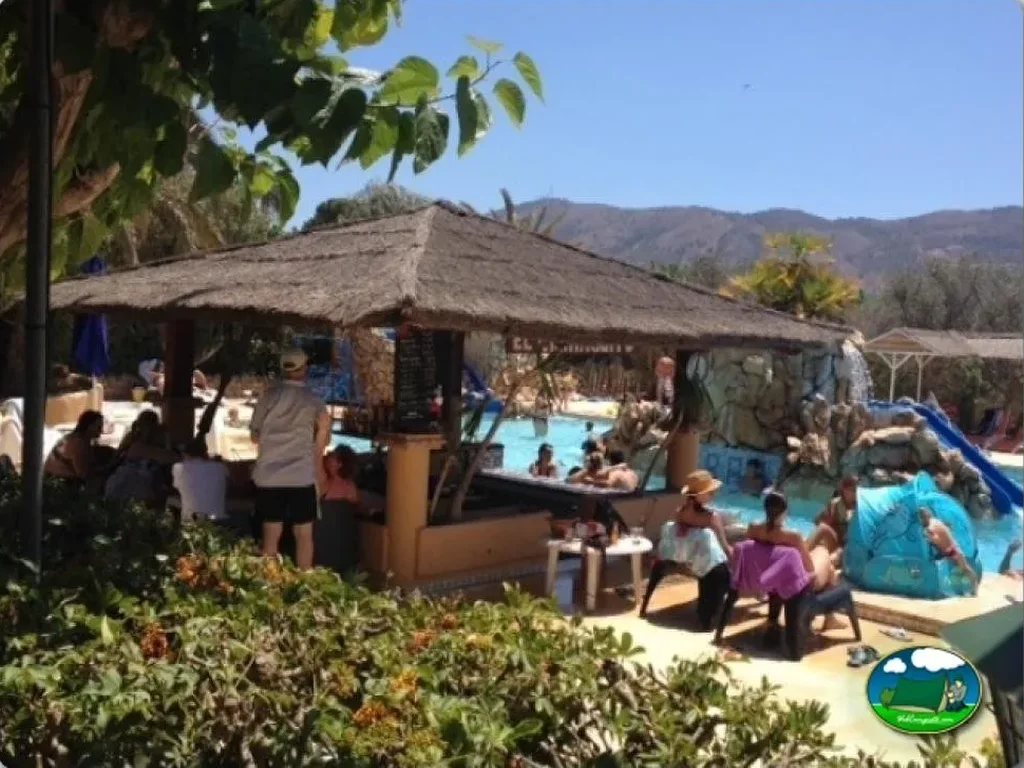 foto del parking Camping Benisol - Plazas vigiladas para caravanas (Benidorm - Alicante)