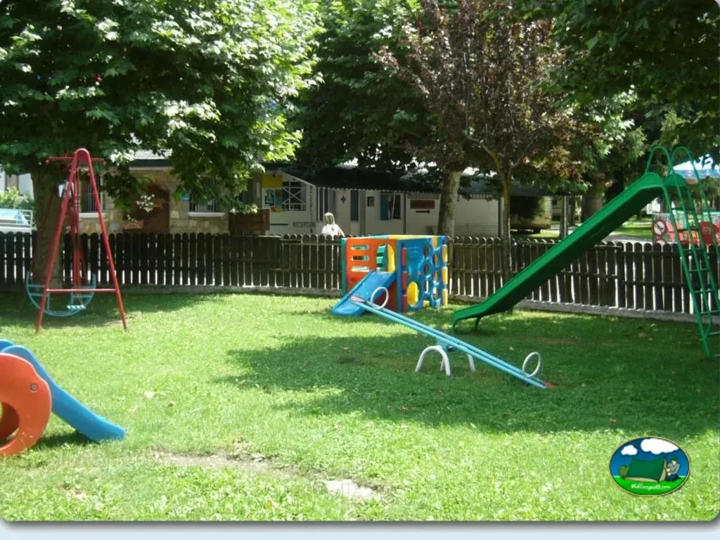 foto del parking Camping Prado Verde - Parking y custodia de caravanas (Vilamòs - Lleida)