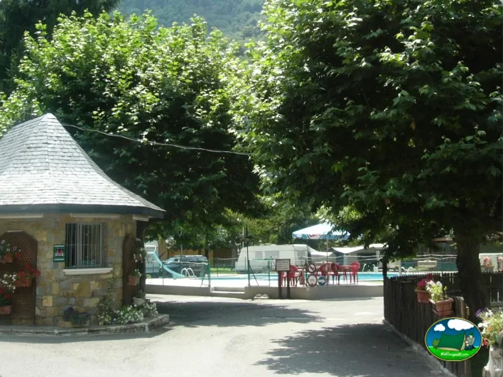 foto del parking Camping Prado Verde - Parking y custodia de caravanas (Vilamòs - Lleida)