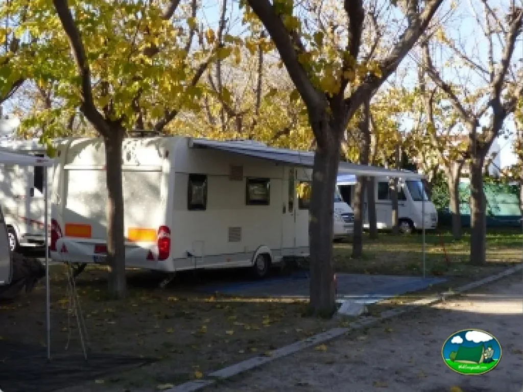 foto del parking Camping Les Barraquetes - Parking de caravanas (Sueca - Valencia)