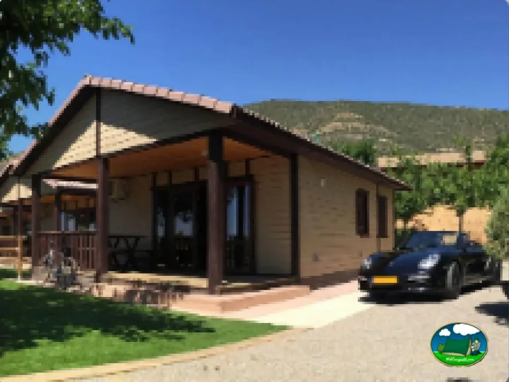foto del parking La Noguera - Parking de caravanas (Sant Llorenç de Montgai - Lleida)