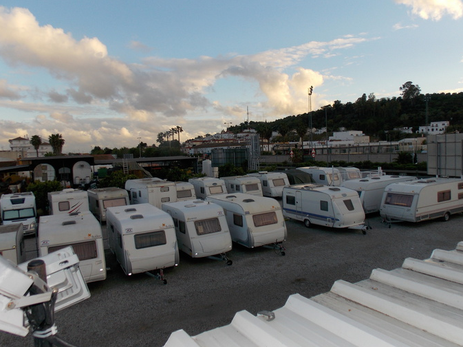 foto del parking Caravanas Sevilla (Gelves - Sevilla)